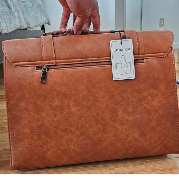 Men's Brown Leather  Waterproof Messenger bag 15.6 Inch - Picture 2 of 9